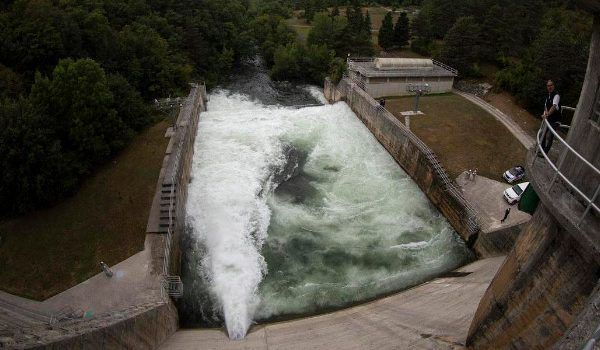 embalse-eugi-labores-preventivas-crecida-rio-arga
